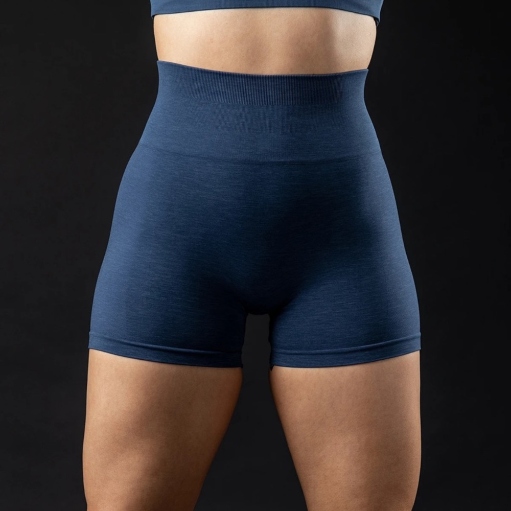 Alphalete Amplify shorts